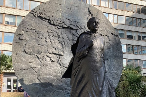 Mary Seacole Statue outside St Thomas’ Hospital, London