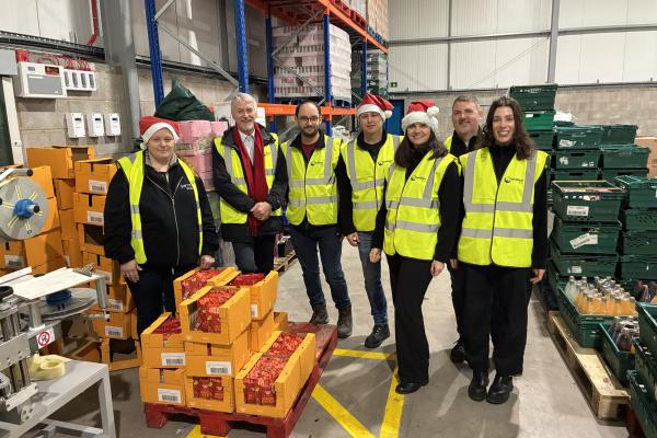 Deputy first minister visit to FareShare Cymru 
